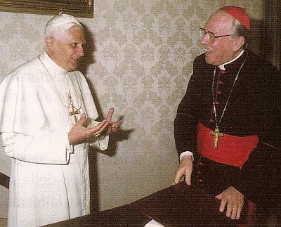 foto del Card Re con il Papa Benedetto XVI
