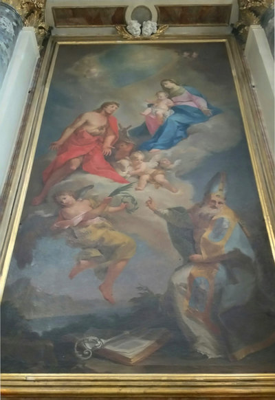 interno chiesa borno