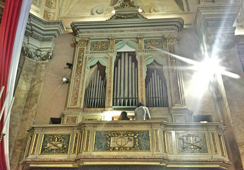 CONCERTO D’ORGANO A OSSIMO CON SPETTATORI “SPECIALI”