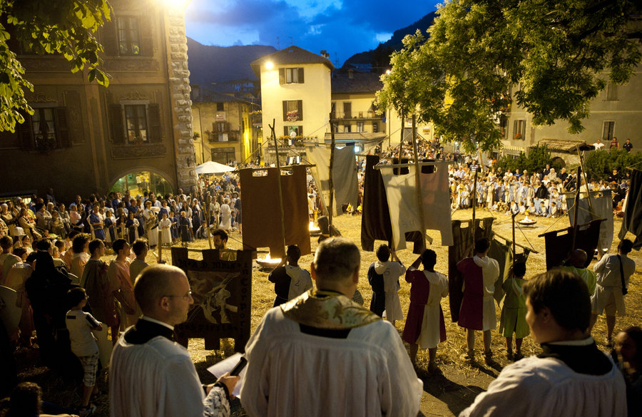 Piazza vestita a palio