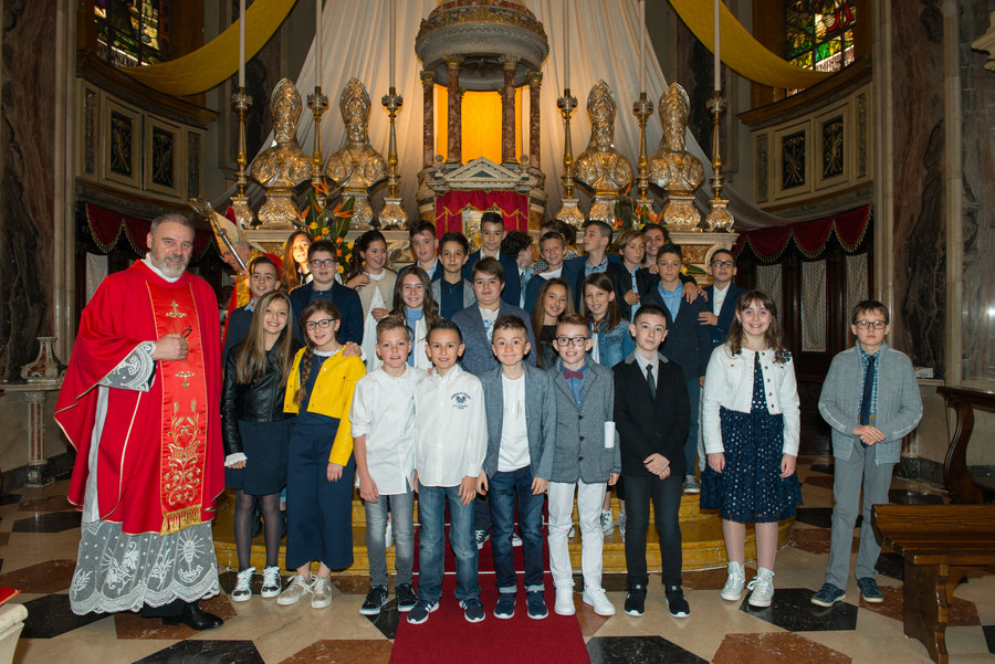 Cresimati a Borno.